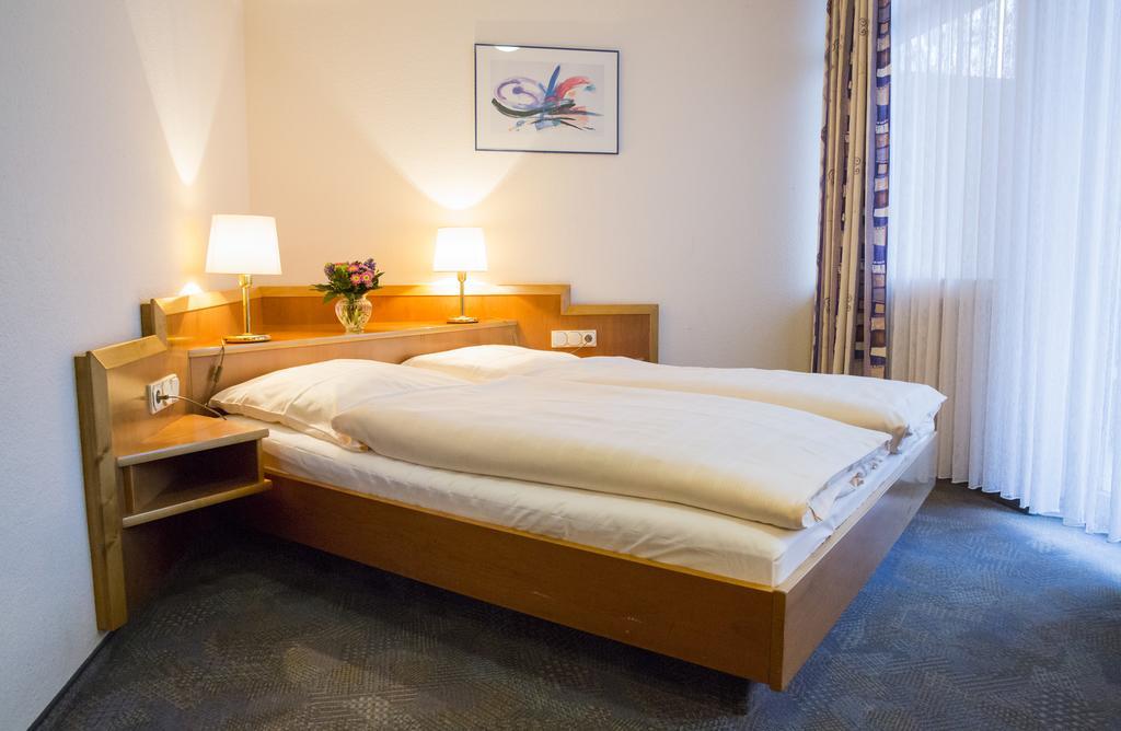 Hotel Eydt Kirchheim Kirchheim unter Teck Zewnętrze zdjęcie