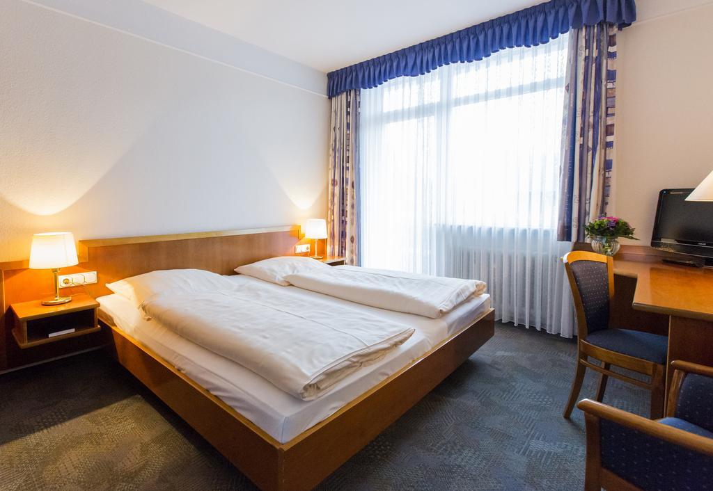 Hotel Eydt Kirchheim Kirchheim unter Teck Zewnętrze zdjęcie